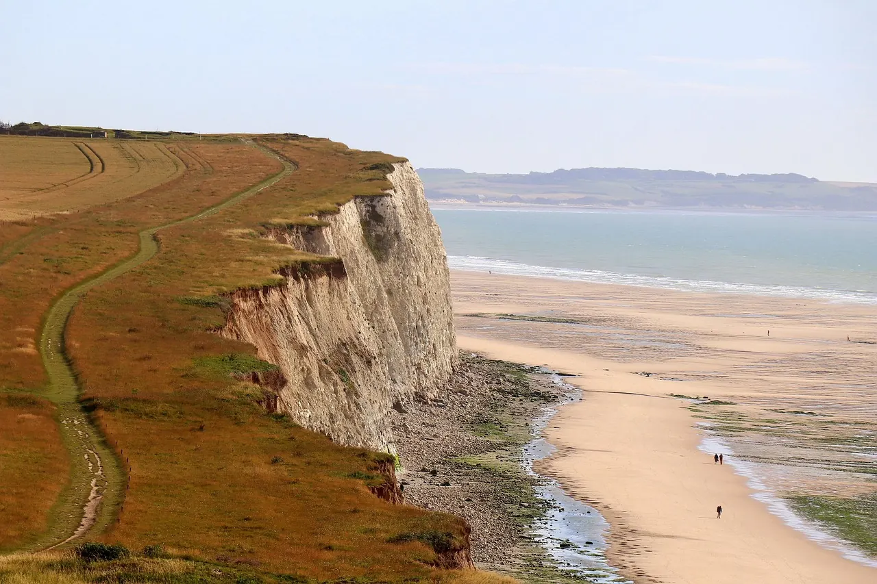 Le cap Blanc-Nez, sur la Côte d'Opale près de Calais